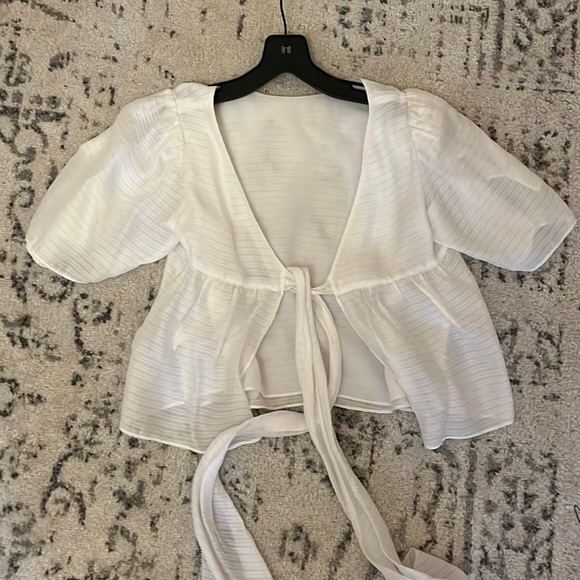 Club Monaco Alham Top Size XS - Picture 2 of 3